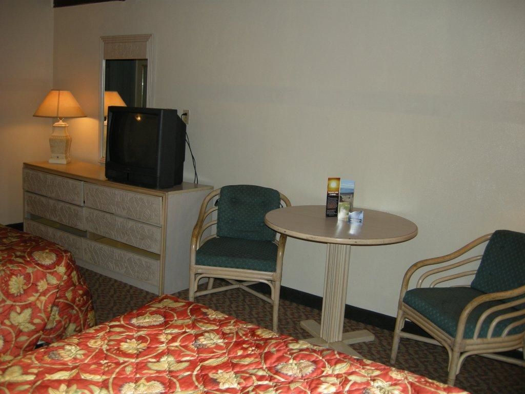 Relax Inn Lakeland Room photo